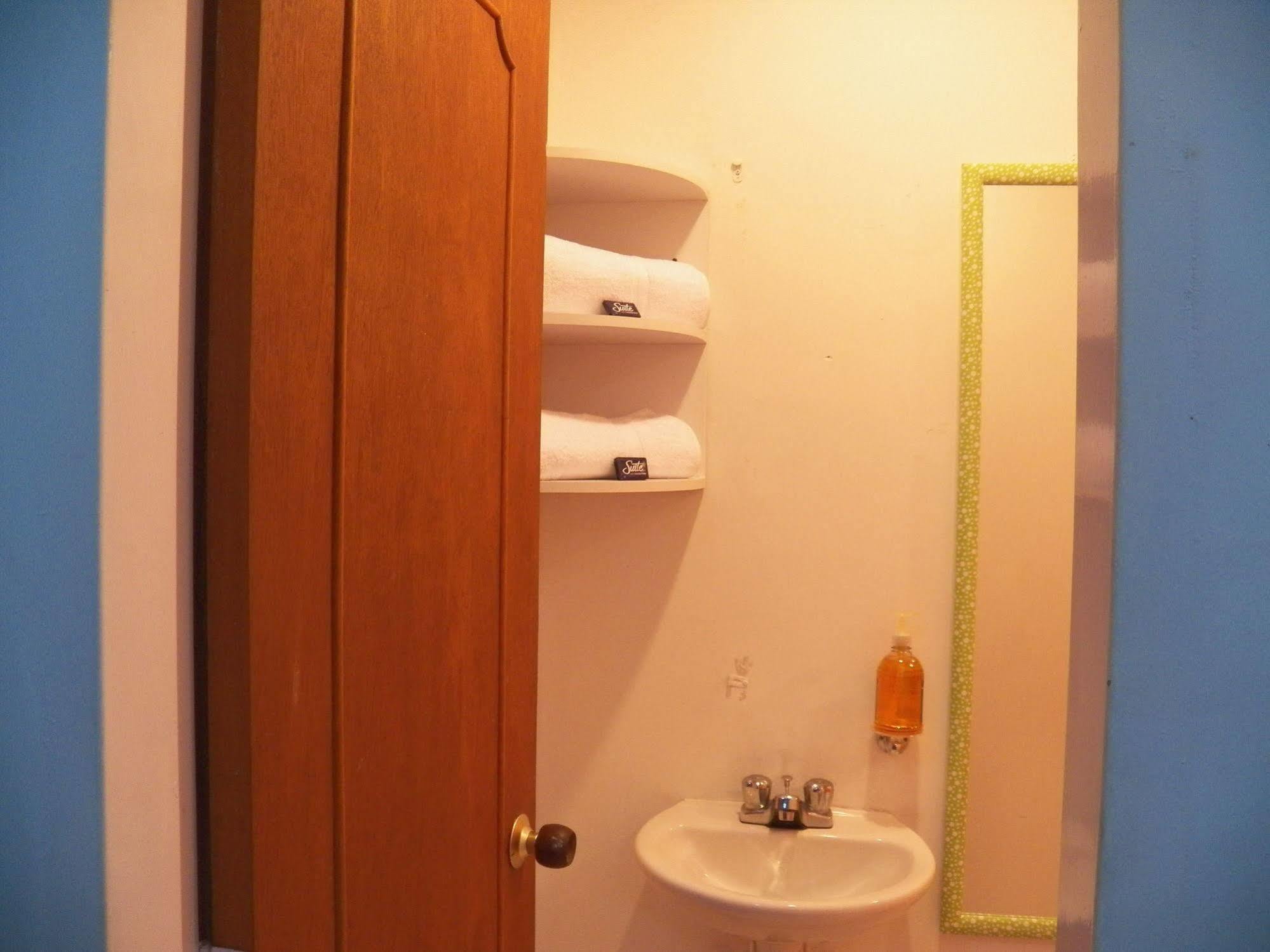 Hostal Deluxe Santander 马尼萨莱斯 外观 照片